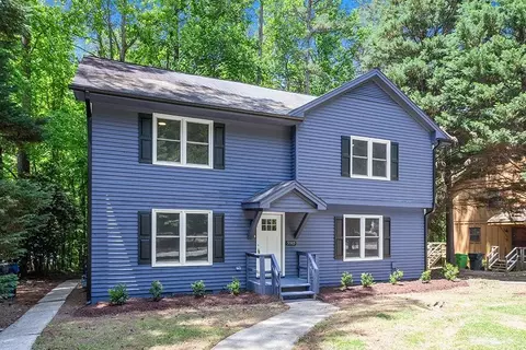 5905 Applewood Ln, Raleigh, NC 27609