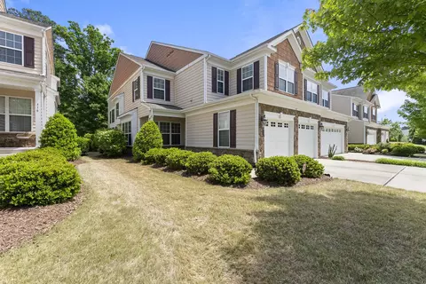 512 Sealine Dr, Cary, NC 27519