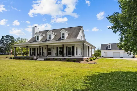 1085 W Core Rd, Dunn, NC 28334 photo 1