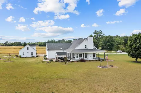 1085 W Core Rd, Dunn, NC 28334 photo 3