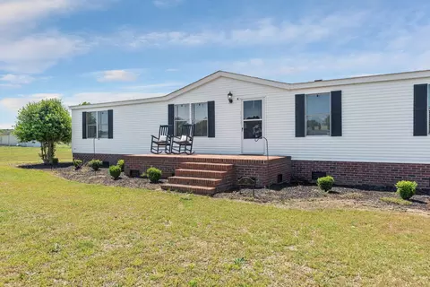 21 Seth Ln, Dunn, NC 28334 photo 3