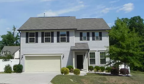 25 Mulberry Banks Dr, Clayton, NC 27527