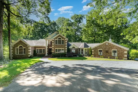 941 Happy Valley Farm Dr, Hillsborough, NC 27278