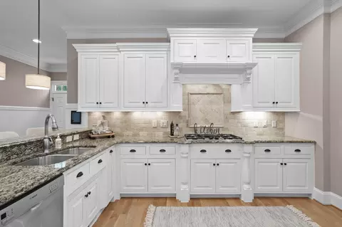 3329 Hampton Rd, Raleigh, NC 27607 photo 6