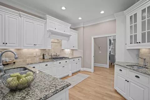 3329 Hampton Rd, Raleigh, NC 27607 photo 7