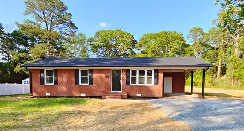 200 Brentwood Dr, Dudley, NC 28333
