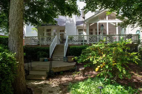 109 Greenstone Ln, Cary, NC 27518