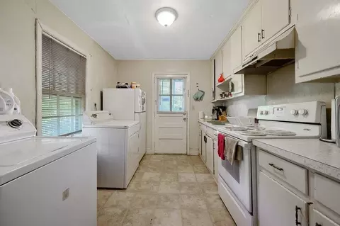 1418 Leon St, Durham, NC 27705 photo 8
