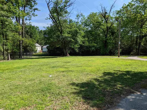 620 Viola St E, Wilson, NC 27893 photo 8