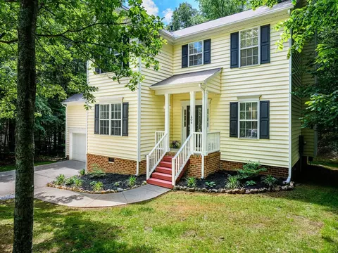 404 Patriot Pl, Hillsborough, NC 27278
