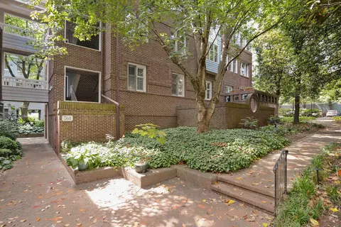 761 Bishops Park Dr #204, Raleigh, NC 27605