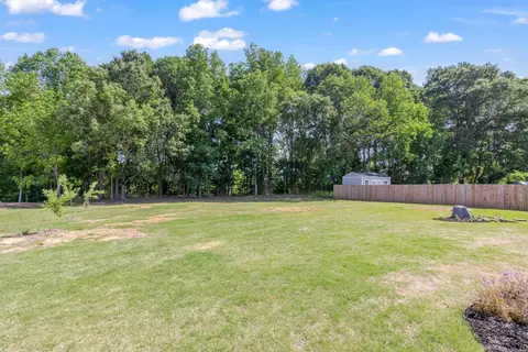 35 Middle Creek Ln, Willow Spring, NC 27592 photo 10