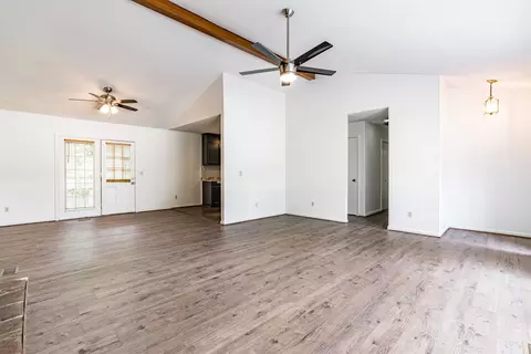 8 Cairn Ct, Durham, NC 27705 photo 4