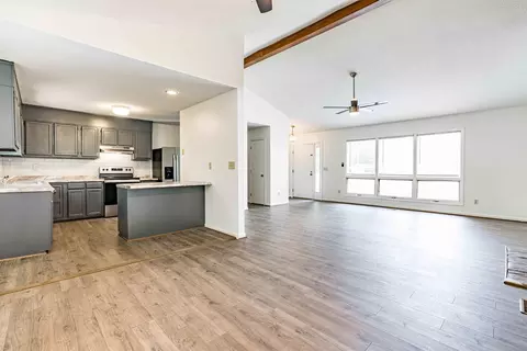 8 Cairn Ct, Durham, NC 27705 photo 6