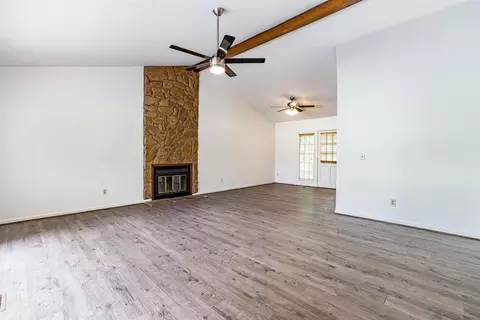 8 Cairn Ct, Durham, NC 27705 photo 3