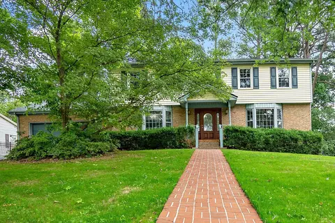 2610 Glen Burnie Dr, Raleigh, NC 27607