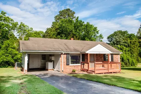 43 N Carrie St, Coats, NC 27521