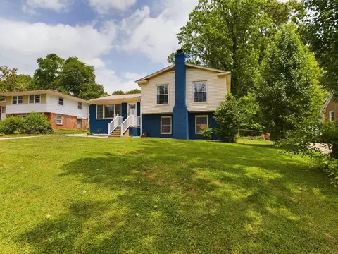 315 Doggett Dr, Graham, NC 27253
