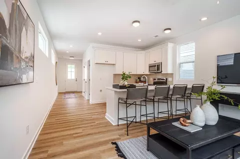 318 Spring St, Durham, NC 27703 photo 9