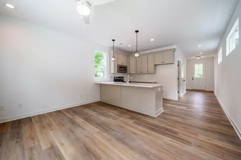 316 Spring St, Durham, NC 27703 photo 9