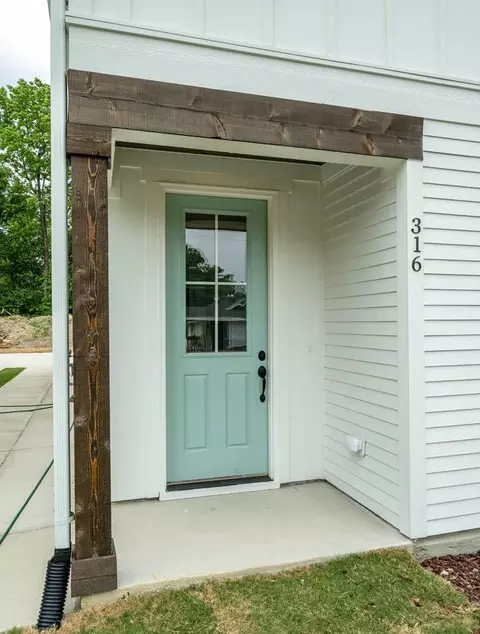 316 Spring St, Durham, NC 27703 photo 1