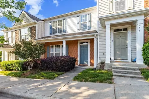 403 Walnut Woods Dr, Morrisville, NC 27560