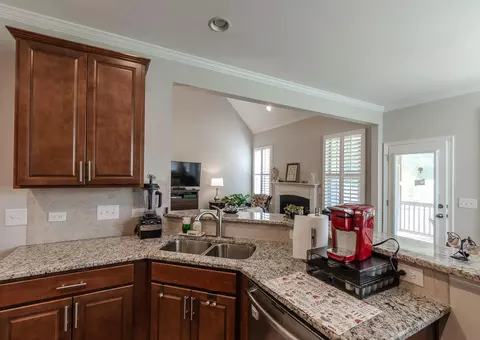 1104 Big Spring Cir, Durham, NC 27703 photo 19