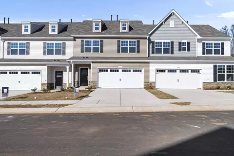 907 Hillman, Mebane, NC 27302