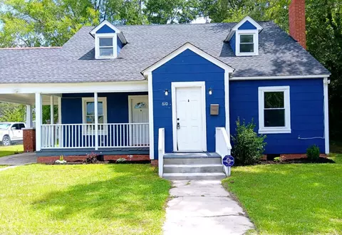 610 Waddell St, Selma, NC 27576