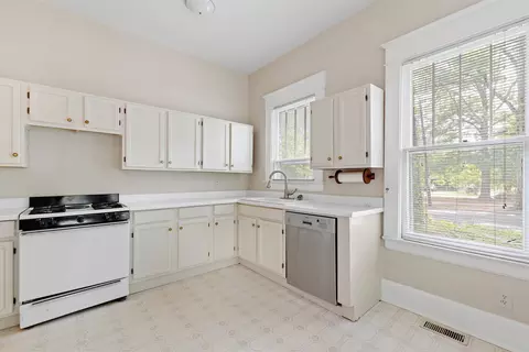 1200 W Markham Ave, Durham, NC 27701 photo 15