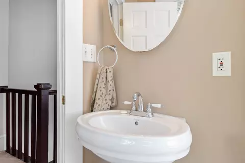 1200 W Markham Ave, Durham, NC 27701 photo 24