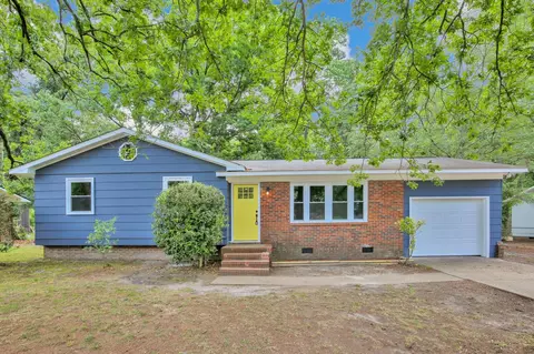 1026 Riverside Cir, Spring Lake, NC 28390