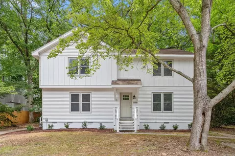 5908 Applewood Ln, Raleigh, NC 27609