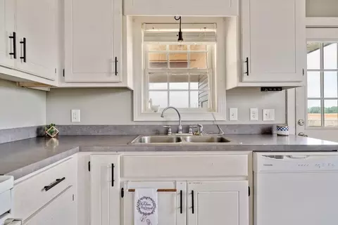 7982 Stott Rd, Bailey, NC 27807 photo 8