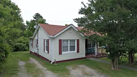 209 Smith Dr, Garner, NC 27529 photo 2