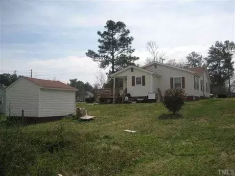 209 Smith Dr, Garner, NC 27529 photo 5