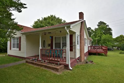 209 Smith Dr, Garner, NC 27529 photo 1
