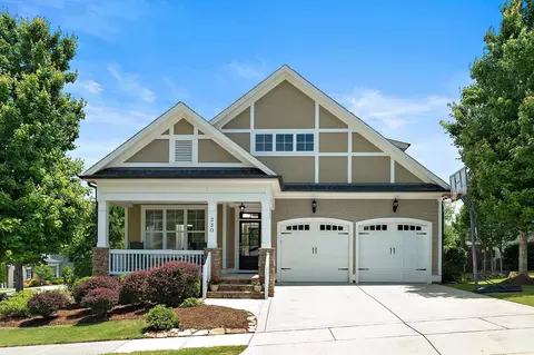 330 Dark Forest Dr, Chapel Hill, NC 27516