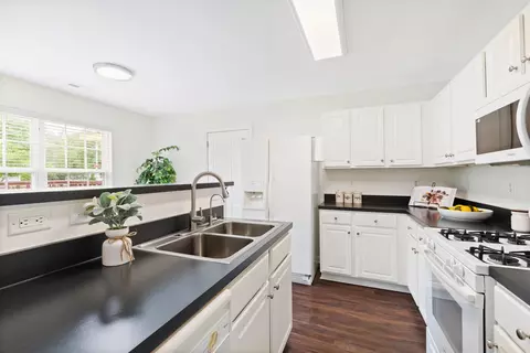 9 Epping Ct, Durham, NC 27703 photo 13