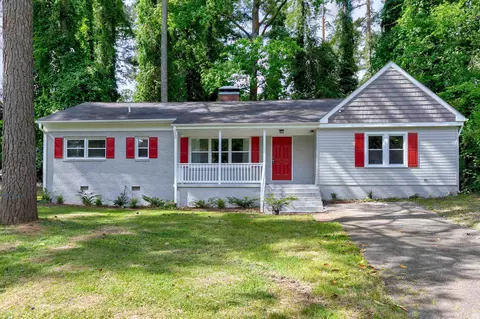 709 N Gulf St, Sanford, NC 27330