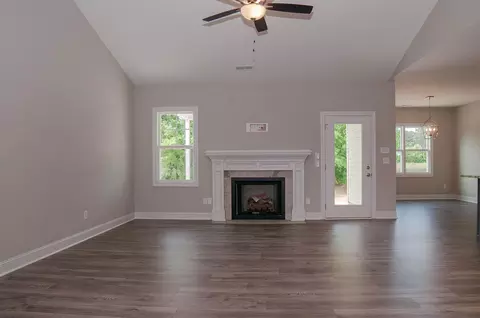 67 Cedarbrook Dr, Benson, NC 27504 photo 5