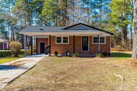 205 Pine St, Smithfield, NC 27577 photo 1