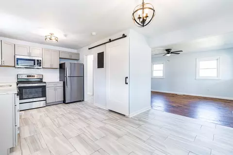 205 Pine St, Smithfield, NC 27577 photo 6