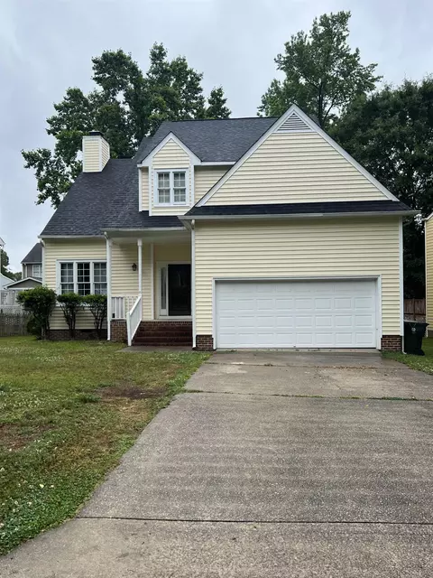 1950 Somerset Hills Ct, Raleigh, NC 27604