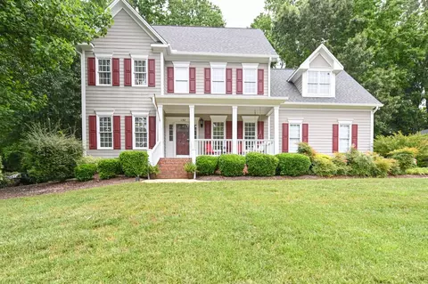 132 Torrey Pines Dr, Clayton, NC 27527