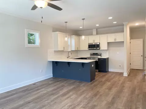 702 Colfax St # B, Durham, NC 27701 photo 4