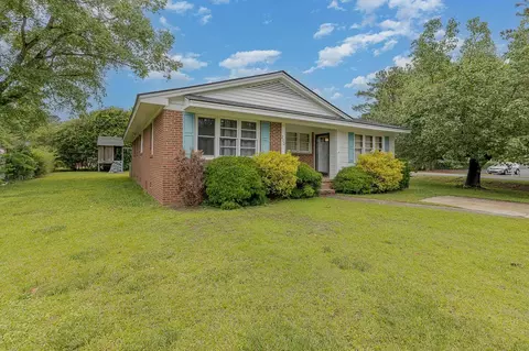 200 Britt St, Smithfield, NC 27577 photo 3