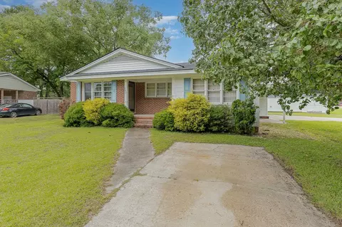200 Britt St, Smithfield, NC 27577 photo 1