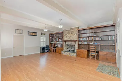 200 Britt St, Smithfield, NC 27577 photo 4
