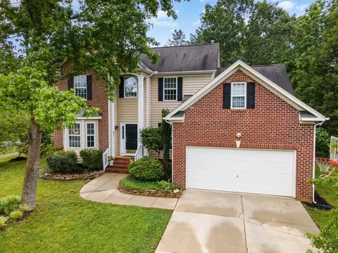 906 Savannah Ct, Hillsborough, NC 27278